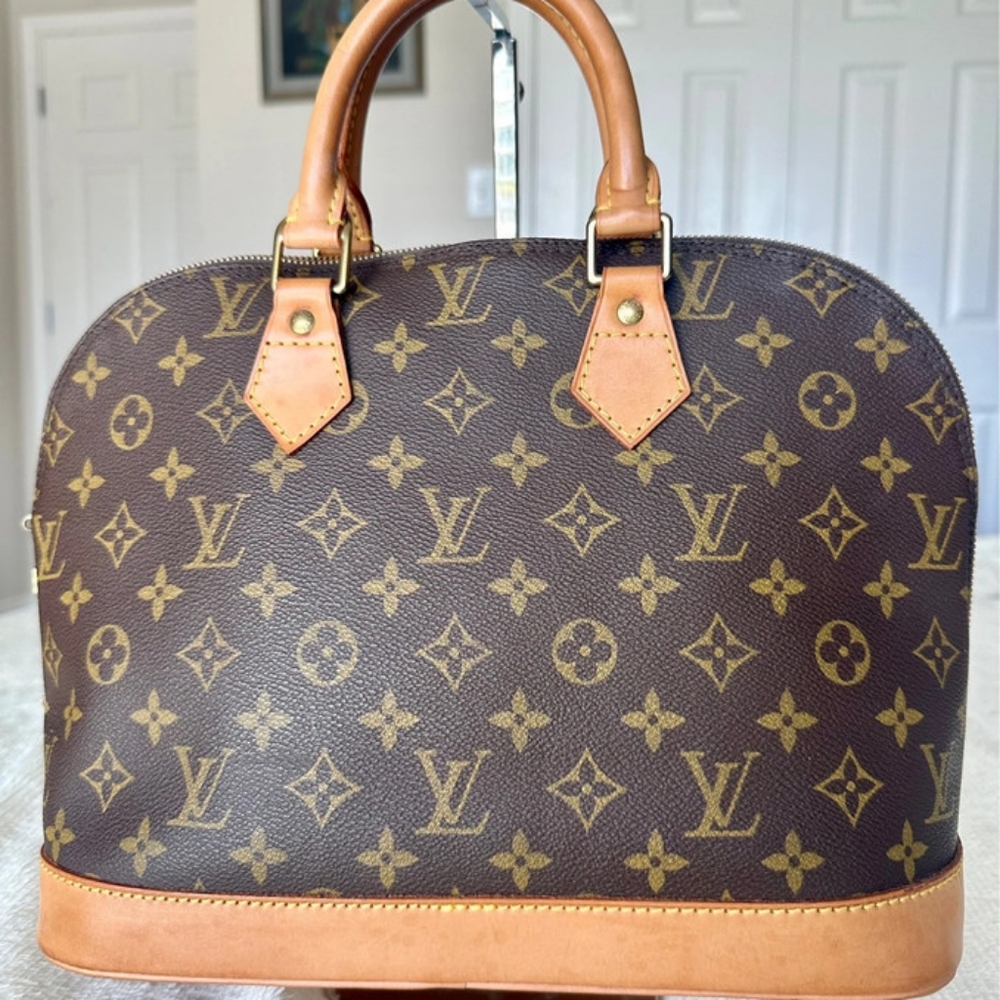 Authentic Monogram Louis Vuitton Alma PM